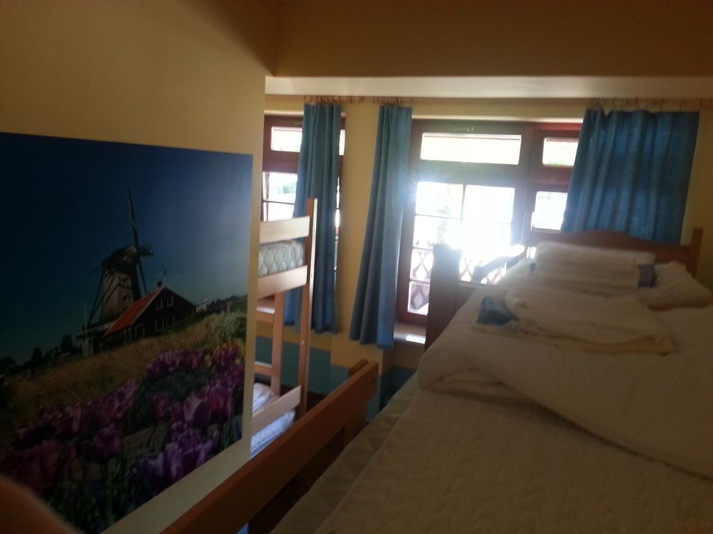 Europa Hostel Portoroz Room photo